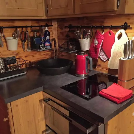 Chalet Le Mazot De La Fis